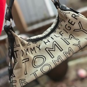 —TOMMY HILFIGER— Handbag, Name Brand Designer Bag!